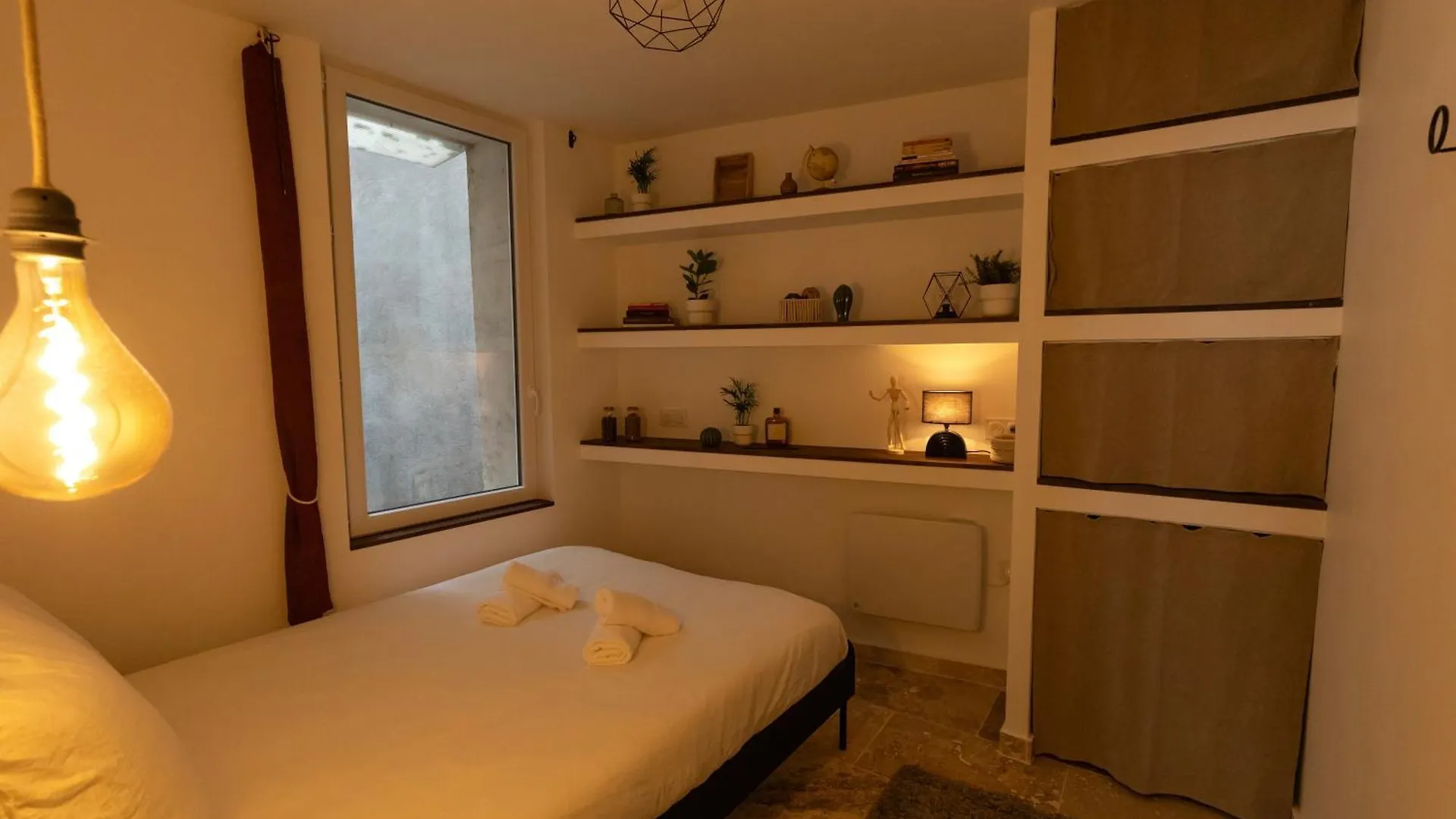 Suite Terre D'Ocre - Hypercentre - Wifi Apt Apartment