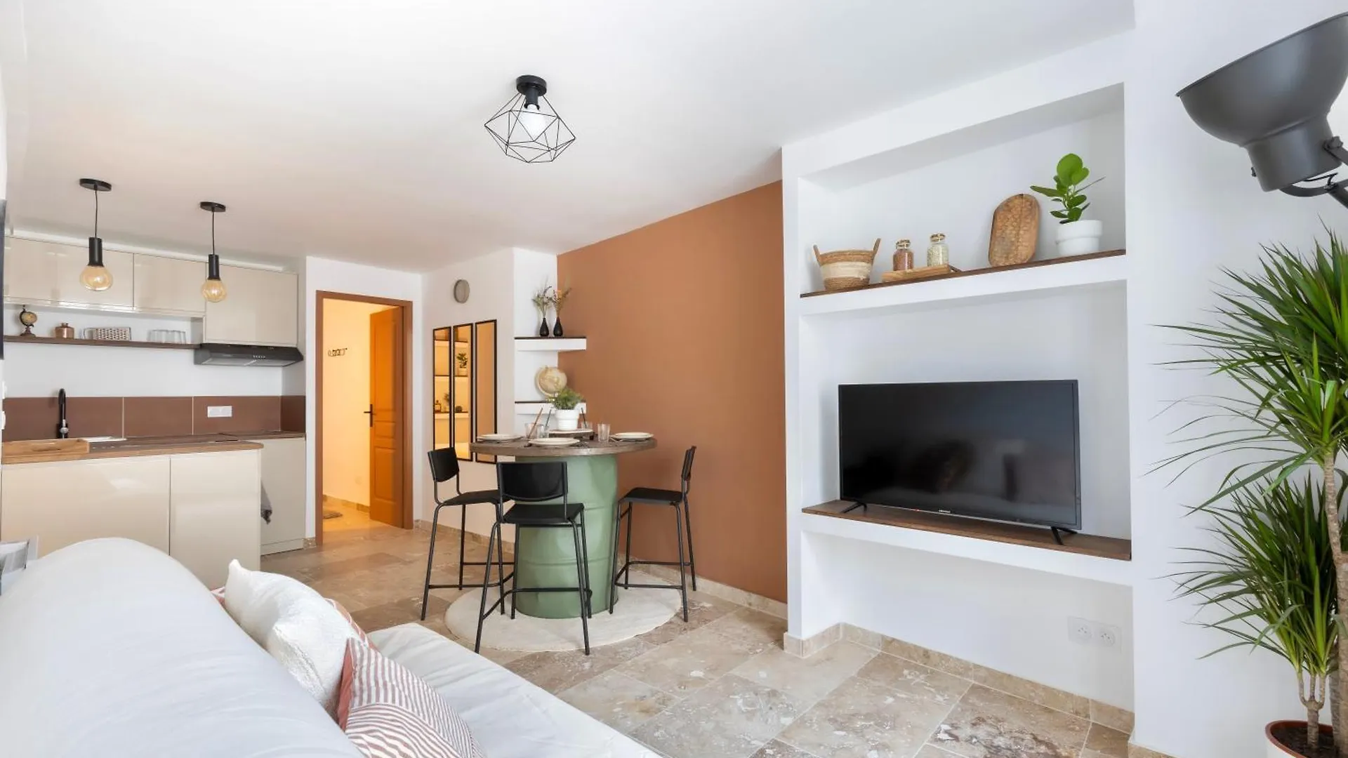 Suite Terre D'Ocre - Hypercentre - Wifi Apt